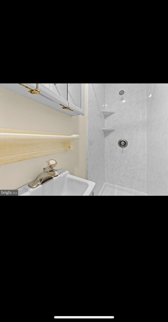 Building Photo - Spacious 3BR Townhome in Harrisburg