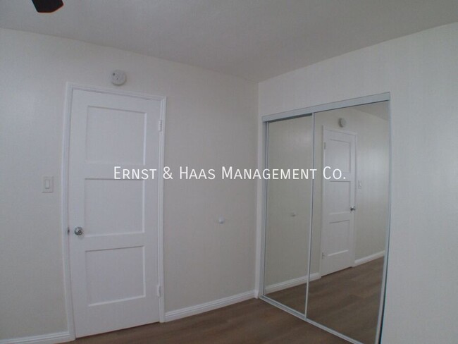 Building Photo - Lovely 1 Bedroom Apartment in Prime Bixby ...