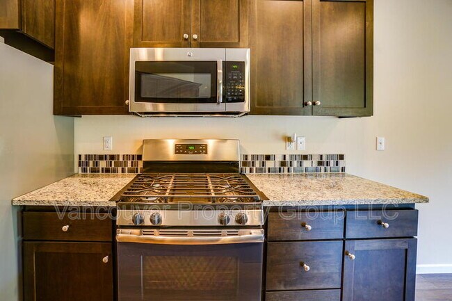 Building Photo - 2273 S Red Tail Loop