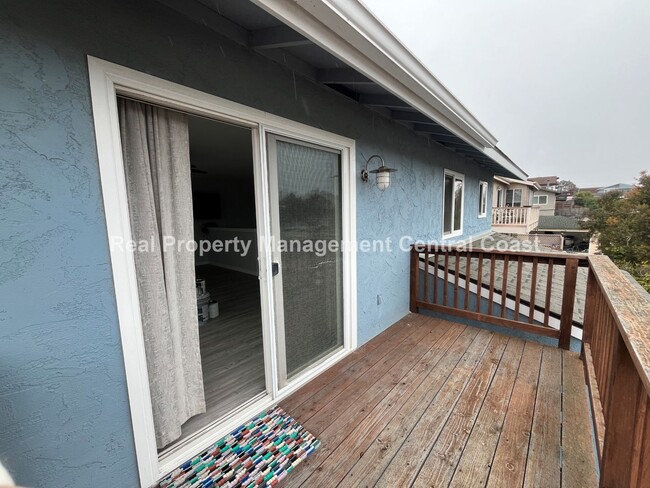 Building Photo - AVAILABLE NOW - 3Bed/2.5Bath Morro Bay Home