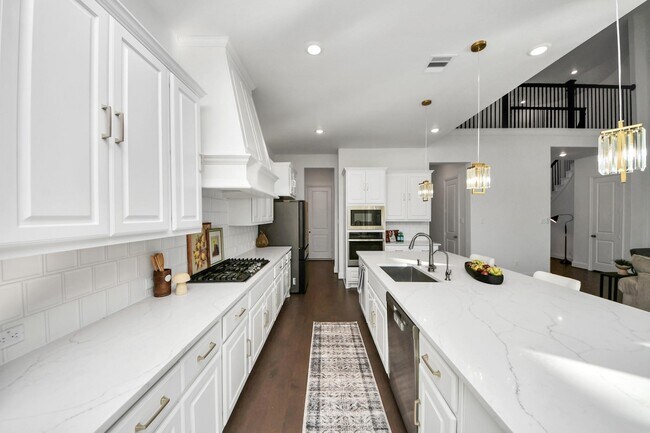 Building Photo - 10719 Klaria Cres Ct