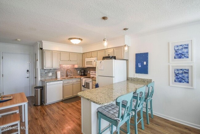 Building Photo - 301 Commerce Way