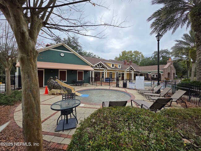 Building Photo - 1494 Shadow Creek Dr