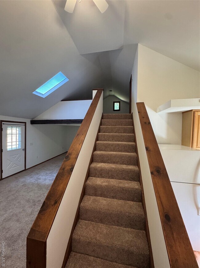 Building Photo - 84 Foster Rd