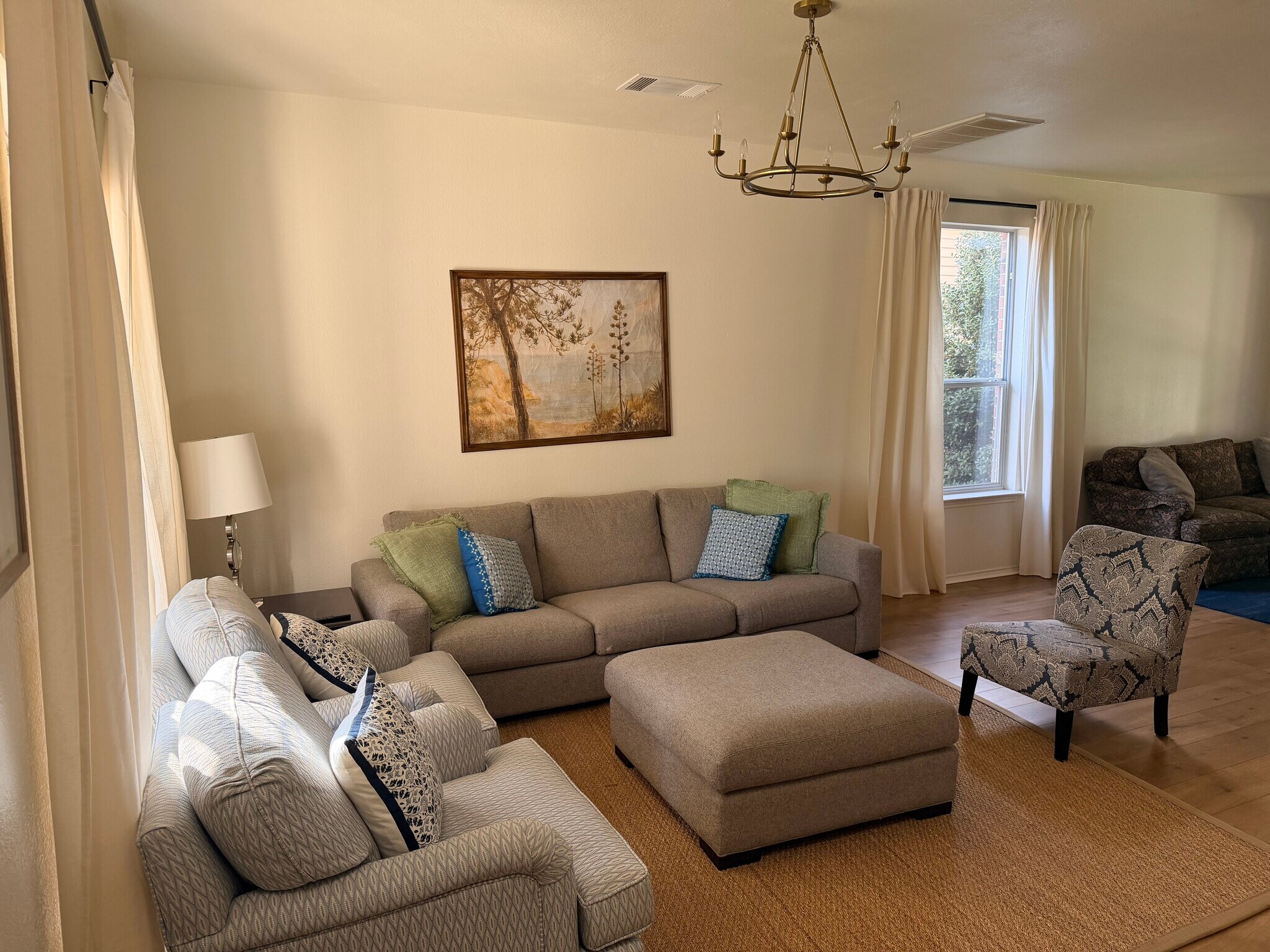 Building Photo - 8516 Hillrock Dr