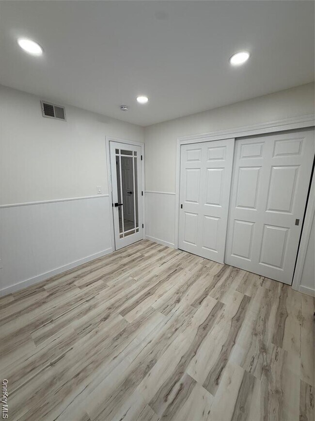 Building Photo - 24 Kimberly Ct