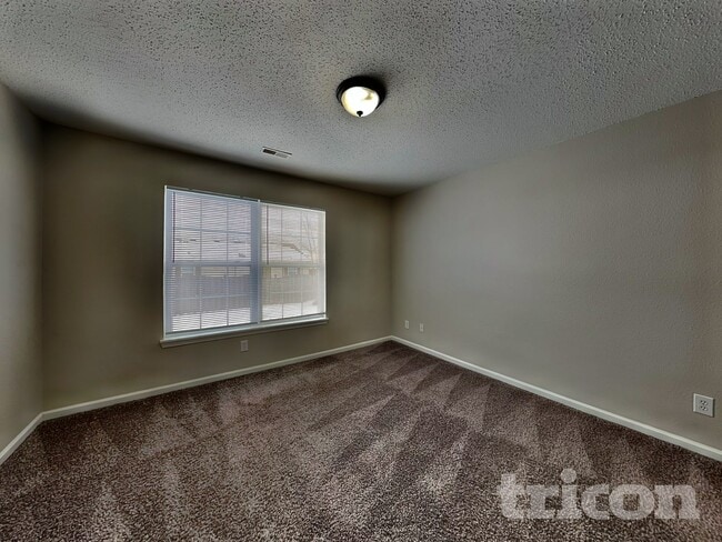 Building Photo - 1502 Osprey Way