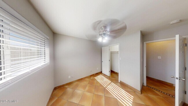 Building Photo - 4109 E Moreland St