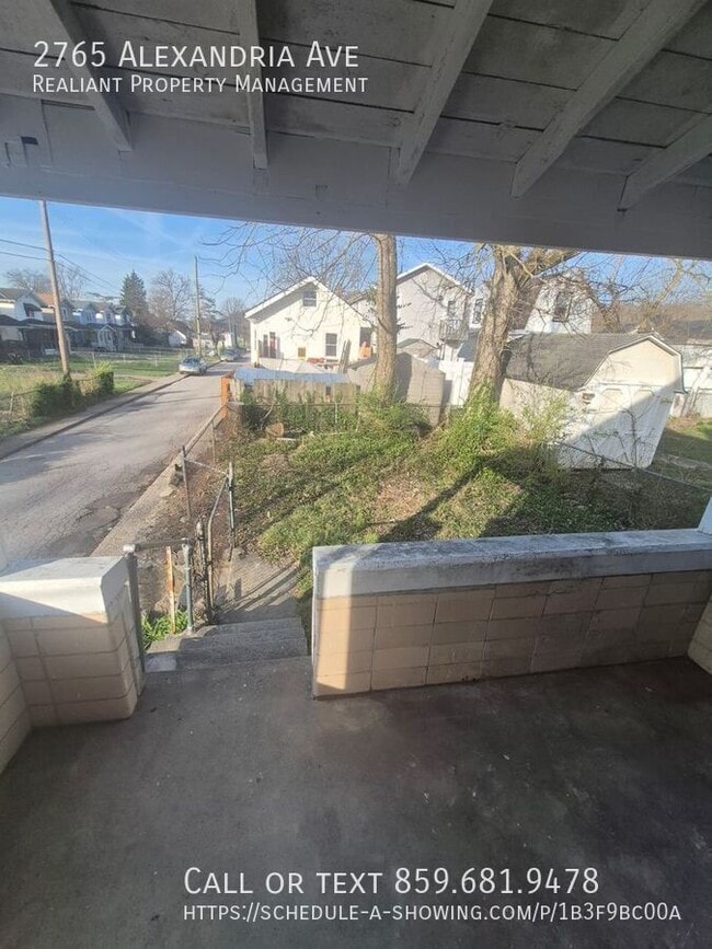 Building Photo - 2765 Alexandria Ave