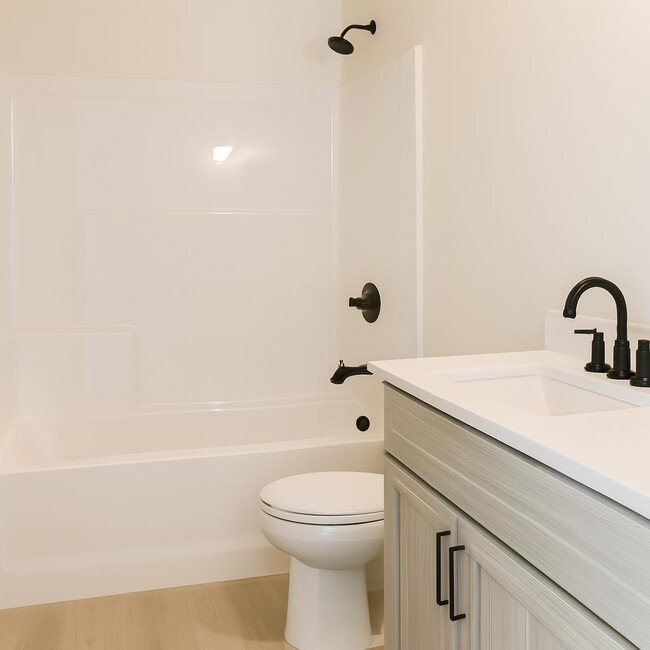 Building Photo - 4338 S Main St