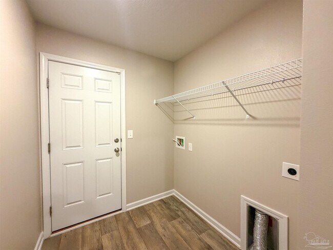 Building Photo - 7305 Lakeside Oak Ct