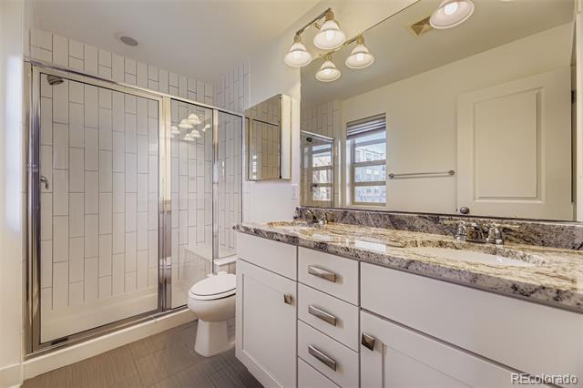 Building Photo - 539 S Upham St