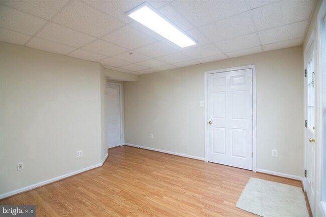 Building Photo - 10708 Croydon Ct