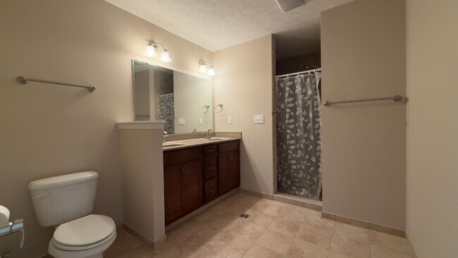 Building Photo - Updated 4-Bedroom Gem in West Lafayette – ...