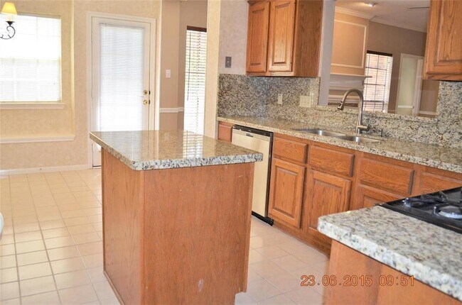 Building Photo - 14427 Shannon Ridge Rd