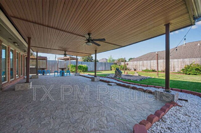 Building Photo - 23410 Stratsborough Dr