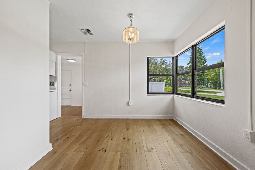 Building Photo - 1442 Olmeda Way