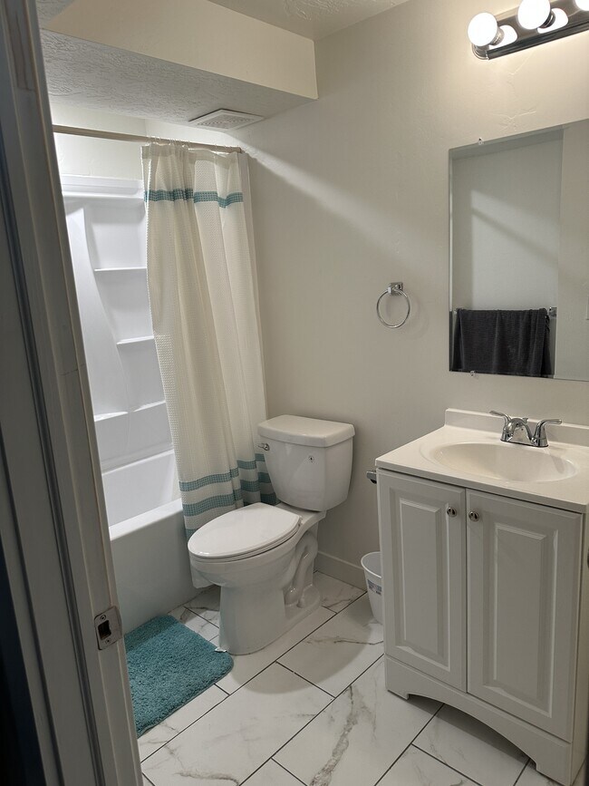 Building Photo - 3159 W Prairie Grass Dr