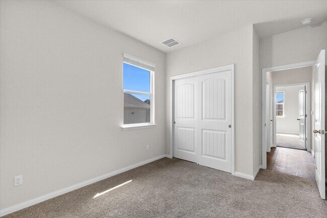 Building Photo - 1033 Ferryman Dr