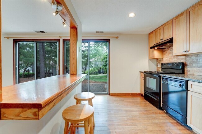 Building Photo - 236 Brown Bear Crossing