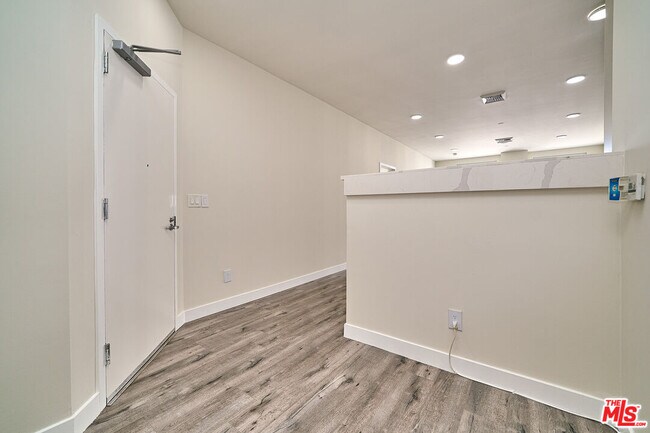 Building Photo - 3810 Wilshire Blvd