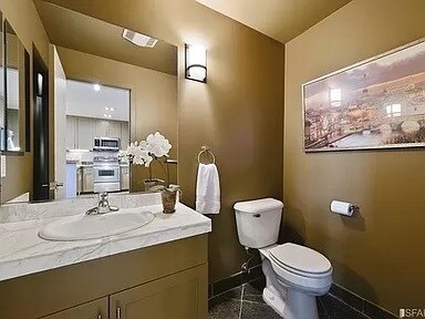 Building Photo - 88 Hoff St