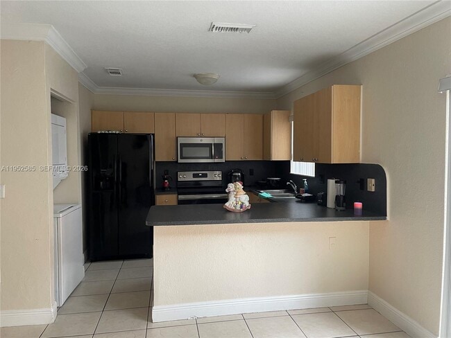 Building Photo - 8771 NW 106th Ln