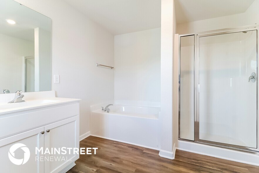 Building Photo - 413 Brisk Dr