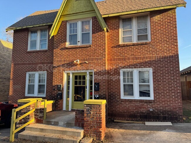 Building Photo - 421 NW 26th St