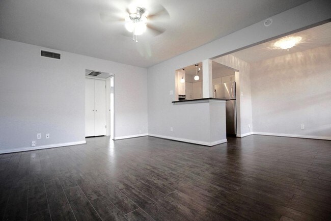 Building Photo - 4206 Newton Ave