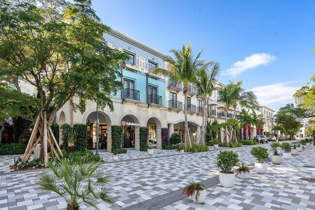 Building Photo - 651 Okeechobee Blvd