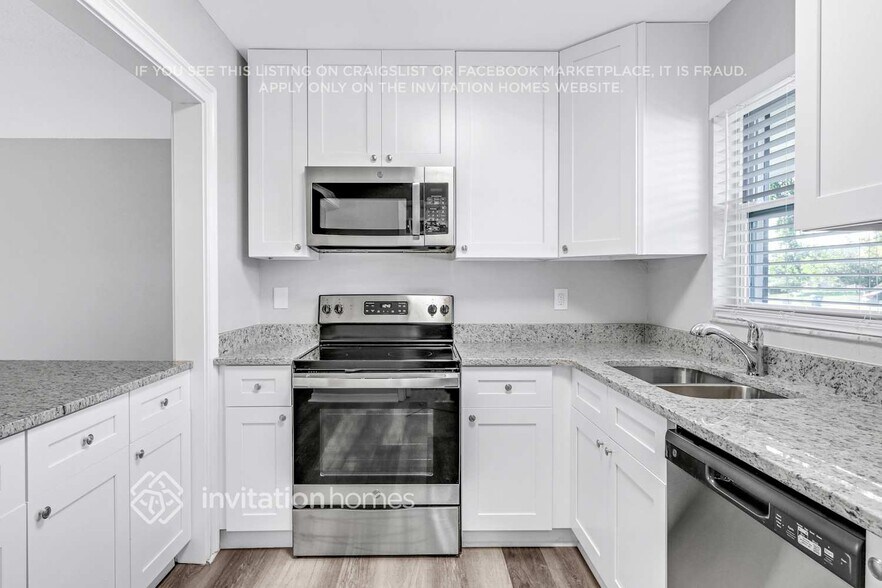 Building Photo - 4457 Chamber Ct