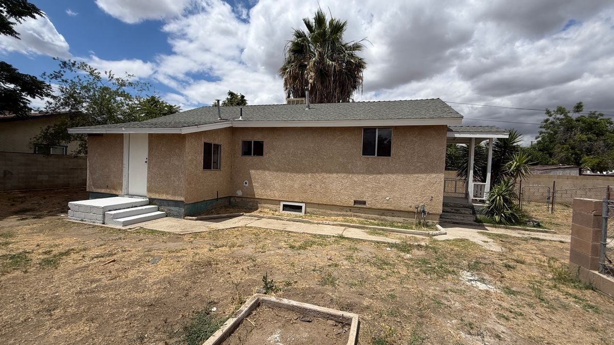 Building Photo - 113 1/2 Harris Drive, Rear House