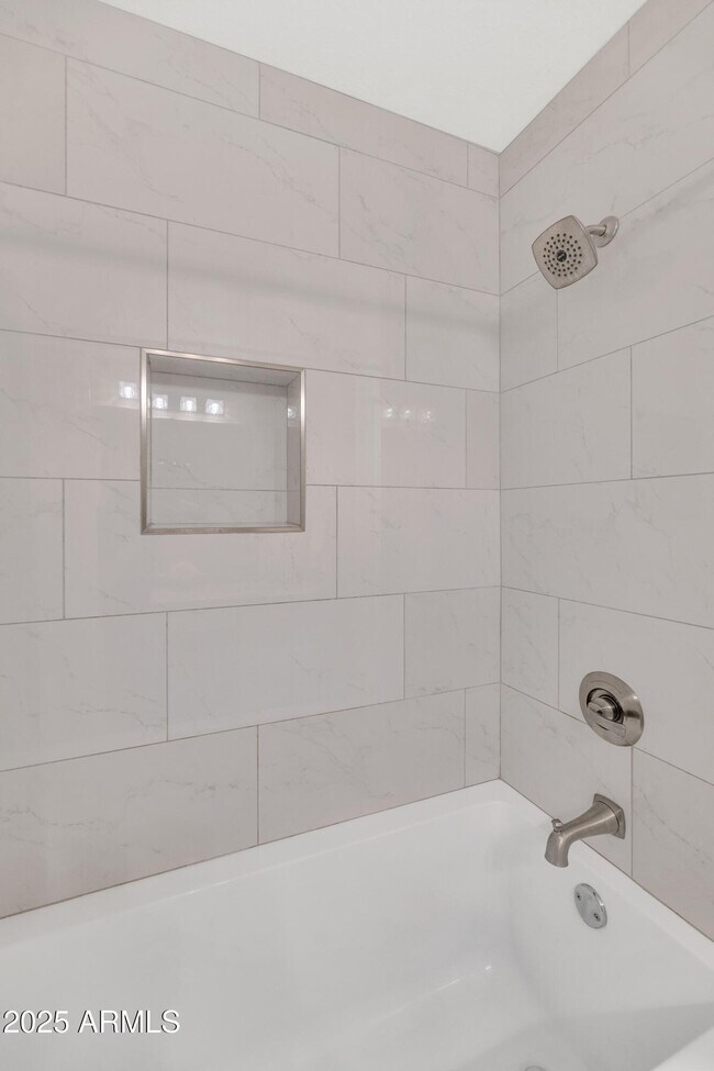 Building Photo - 8108 E Morgan Trail