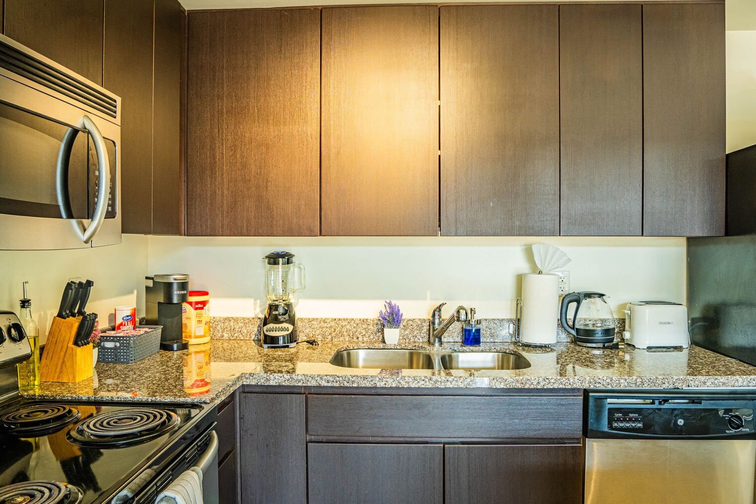 Building Photo - 909 N 3rd St