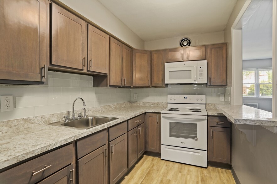 PennWeldy 1300 Pennsylvania Ave Oreland PA 19075 Apartment Finder