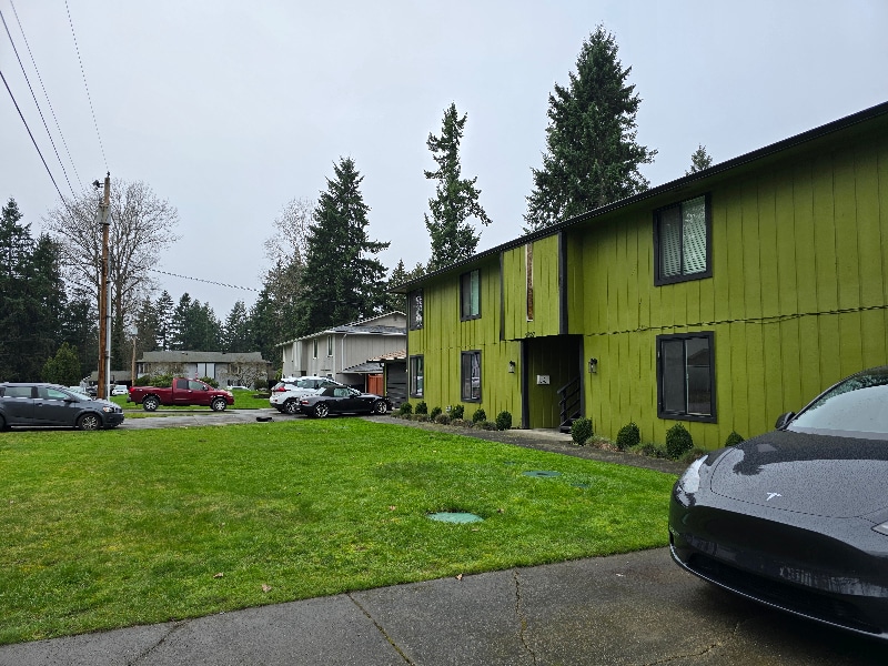 Building Photo - 9827 158th St E