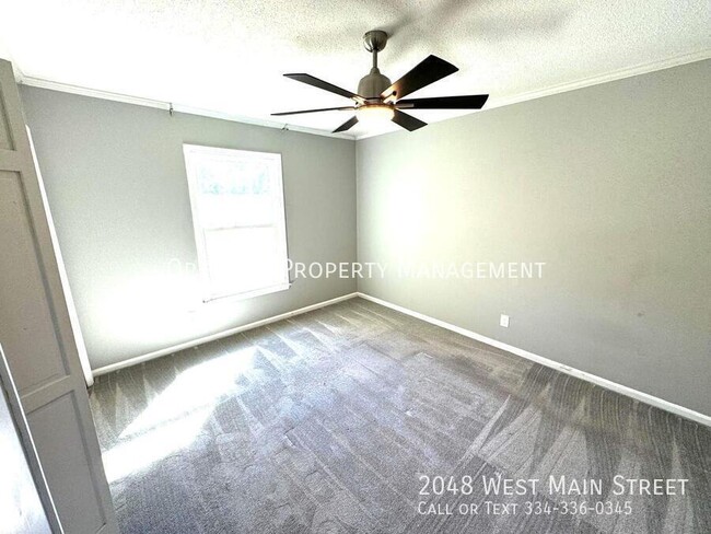 Building Photo - Charming 3-Bedroom, 2-Bath Townhouse in Do...