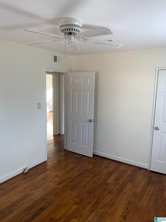 Building Photo - 204 Fox Hall Rd