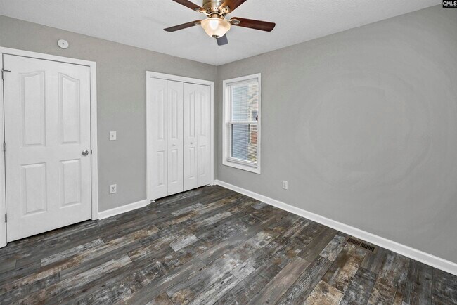 Building Photo - 133 Wildflower Ln