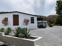 Building Photo - 152 Kings Pl