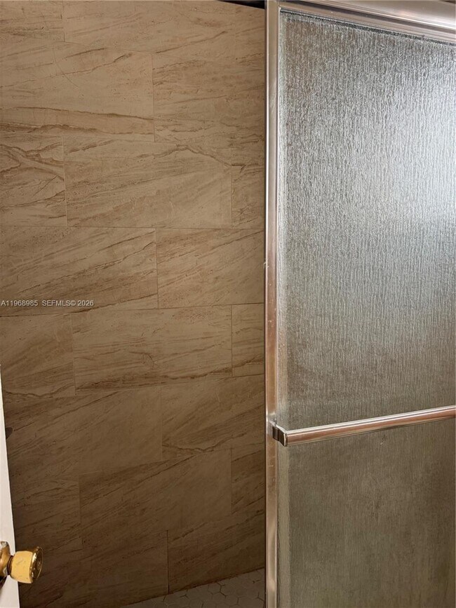 Building Photo - 480 NE 127th St