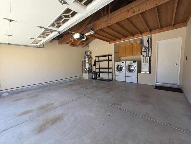 Building Photo - Scripps Ranch Beauty