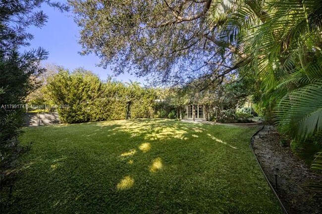 Building Photo - 7290 SW 77th Terrace