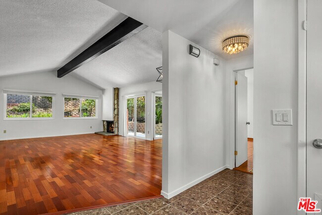 Building Photo - 4076 Tropico Way