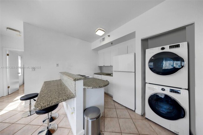 Building Photo - 1255 Pennsylvania Ave