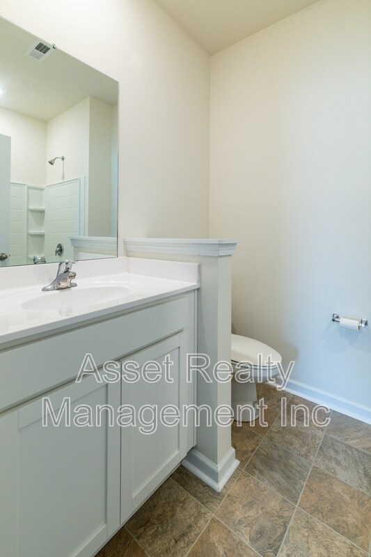 Building Photo - 4714 Willow Bluff Cir