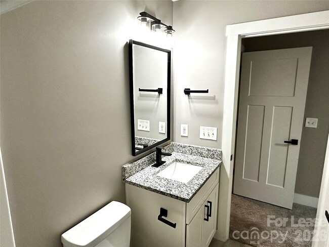 Building Photo - 110 Carpenter St