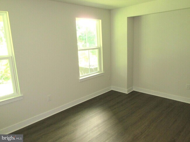Building Photo - 4355 Reusch Cir