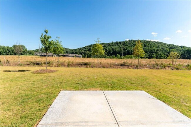 Building Photo - 31 Briarwood Dr E